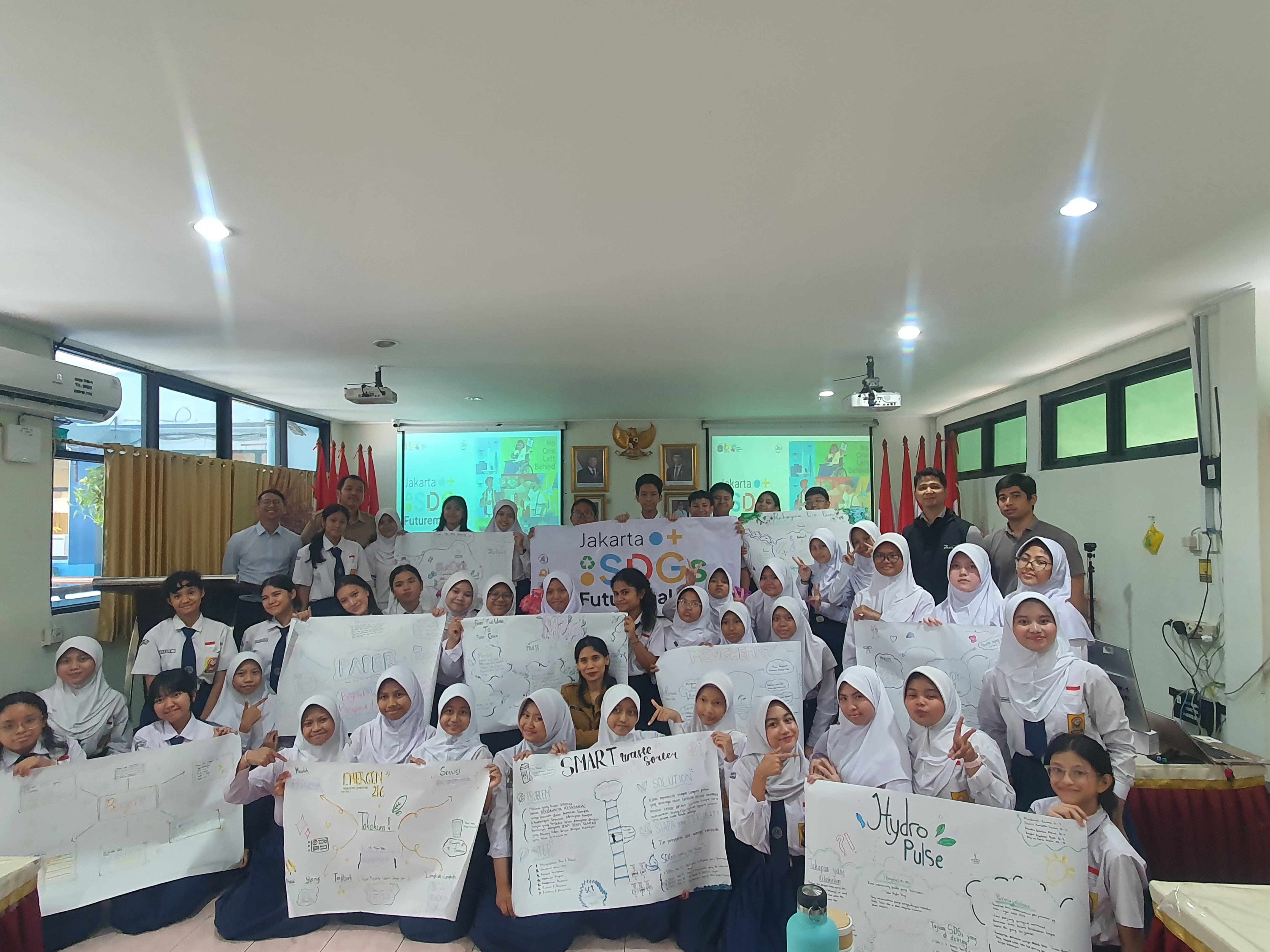 Wujudkan Aksi Nyata untuk SDGs di SMPN 216 Jakarta 