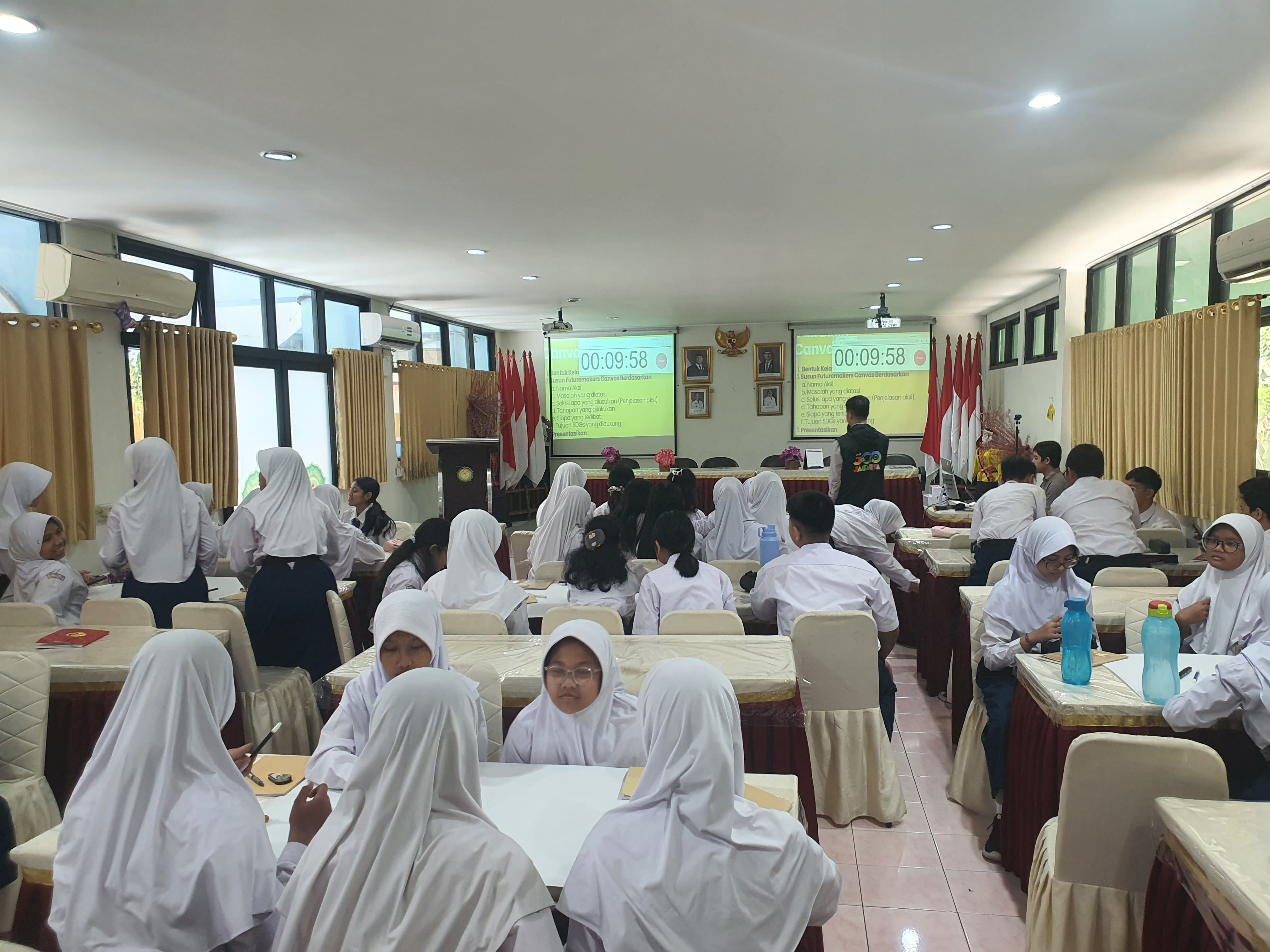 Wujudkan Aksi Nyata untuk SDGs di SMPN 216 Jakarta 