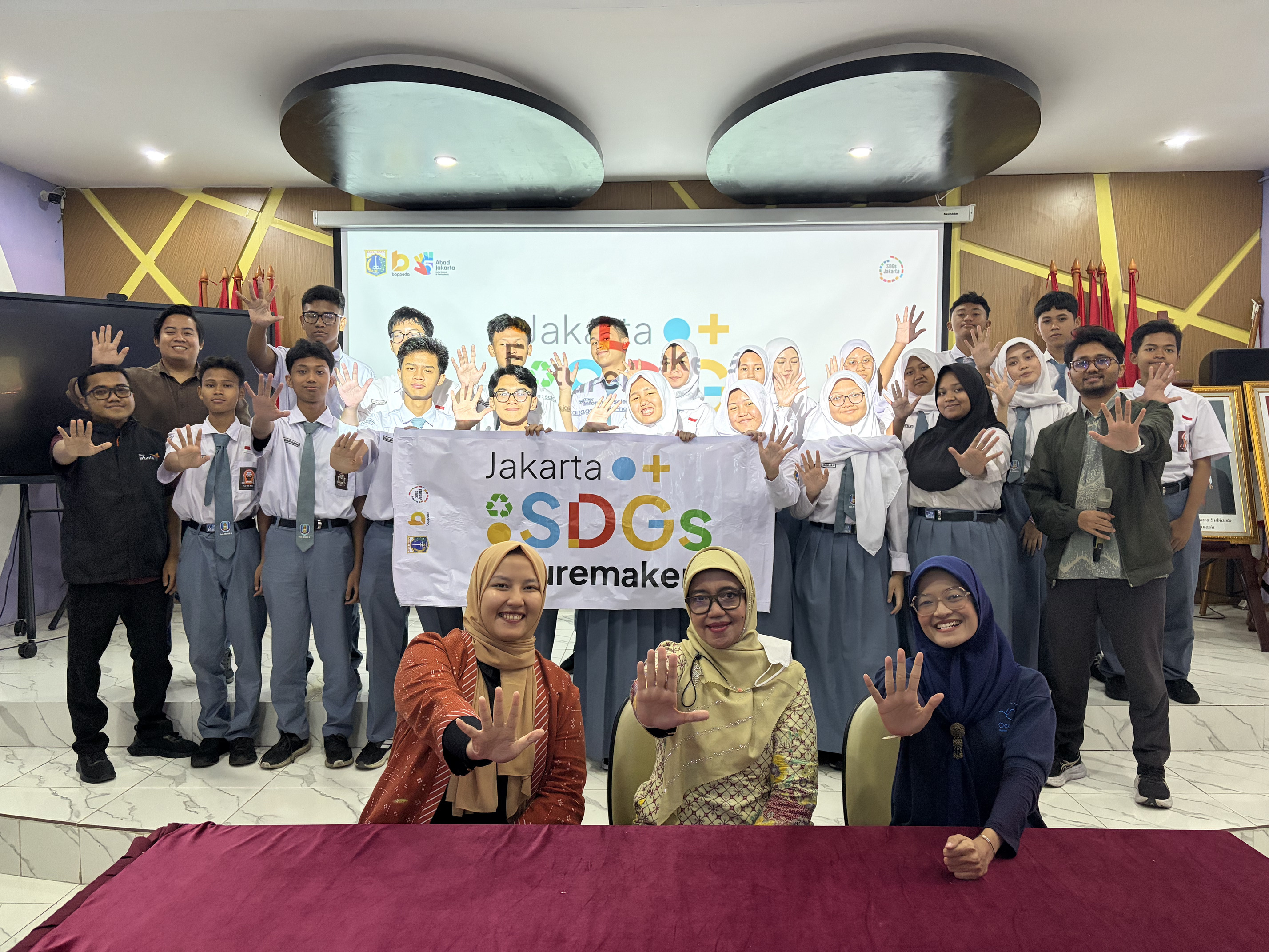 Hadirkan Praktik Baik untuk SMA Negeri 13 Jakarta